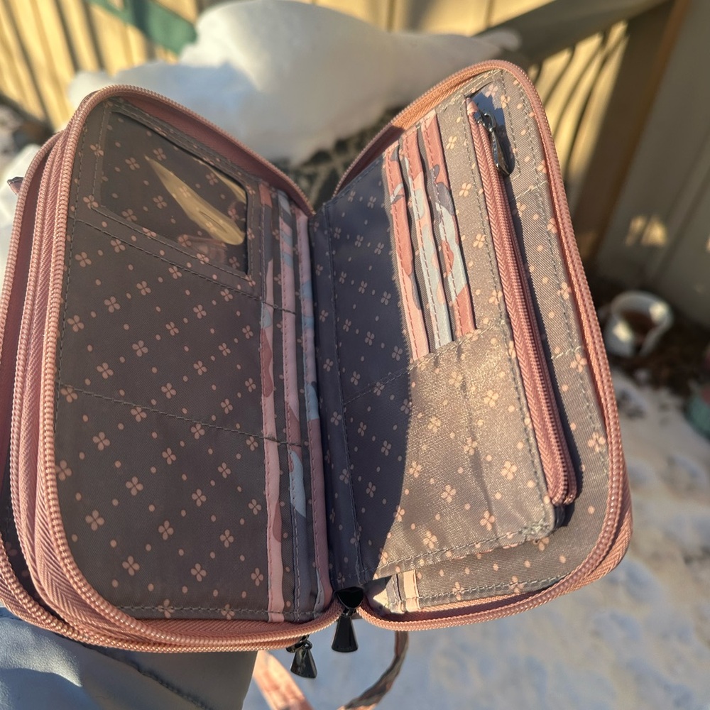 Lug Quickstep Convertible Wallet - Quilted Pink Camo - Picture 3 of 10